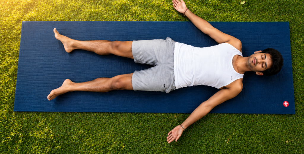 Shavasana (the corpse pose) for full body and mind relaxation - Featured image